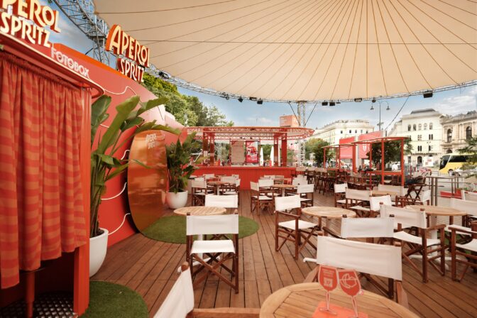 01_aperol spritz piazza_zum jubilaeum praesentiert sich der sommer hotspot neu_c_dragan dok.jpg