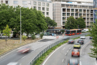 BRATISLAVA: Rekonštrukcia zastávky Zochova