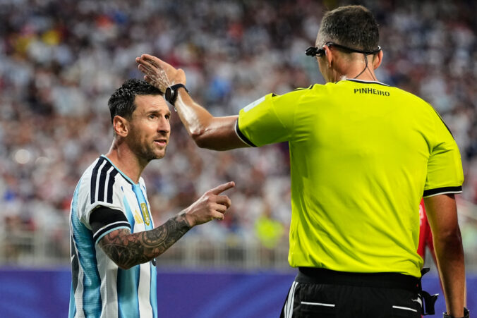 Fotografie zápasu štvrťfinále Argentína - Švajčiarsko na MS vo futbale 2026.