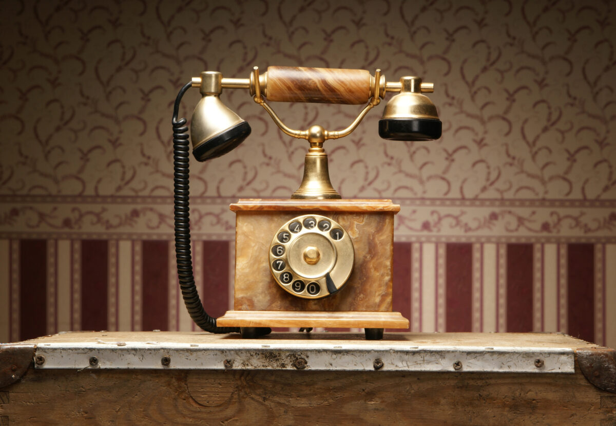 retro telefón
