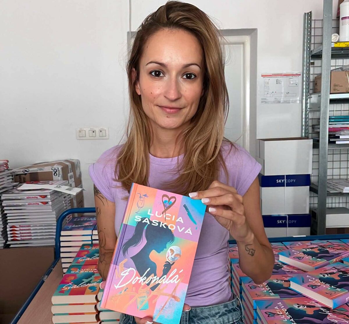 Dokonala saskova.jpg