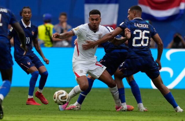 Chelsea získala Morgana Rogersa za rekordnú sumu za britského futbalistu