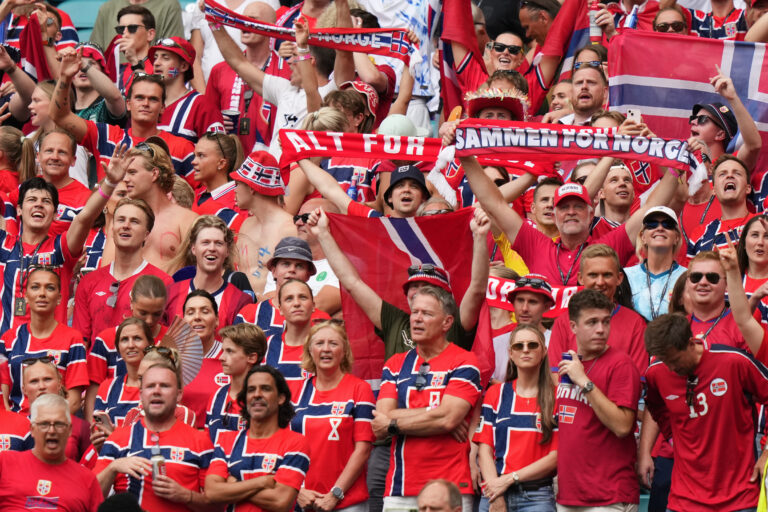 Fotografie zápasu štvrťfinále Nórsko - Anglicko na MS vo futbale 2026.