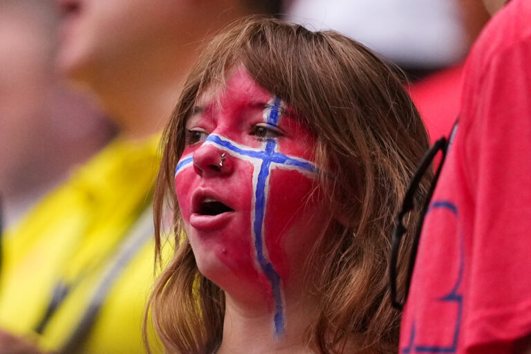 Fotografie zápasu štvrťfinále Nórsko - Anglicko na MS vo futbale 2026.