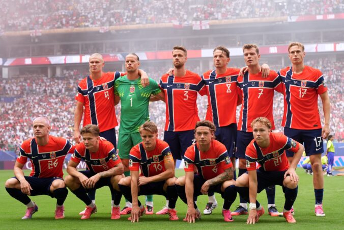 Fotografie zápasu štvrťfinále Nórsko - Anglicko na MS vo futbale 2026.