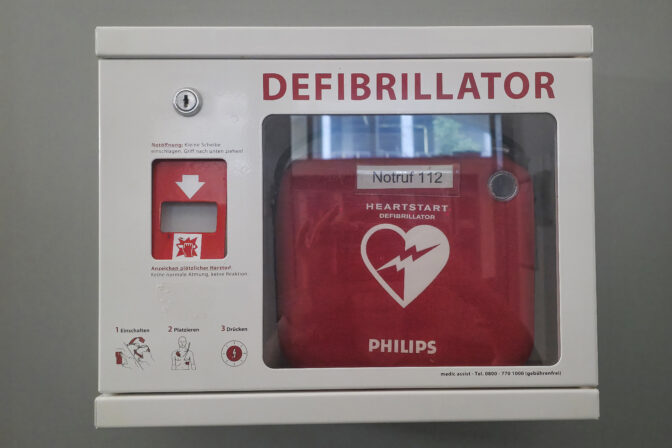 Philips, defibrilator