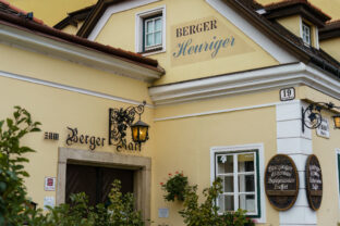 Zum Berger Heurigenschank wine bar and restaurant exterior in Grinzing, Vienna, Austria