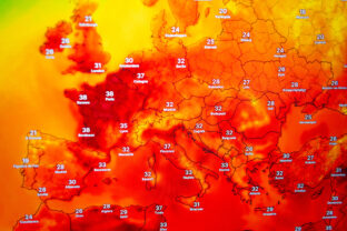 Weather forecast map shows extreme heatwave and high temperatures across Europe. Global warming, climate change, and anomalous summer heat concept with red hot temperatures.