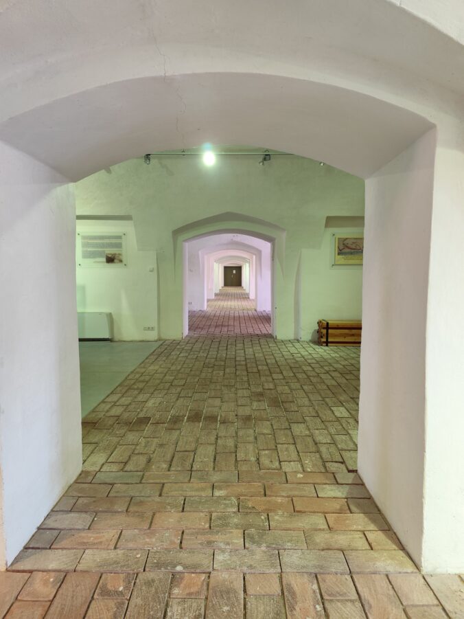 Expozícia historických vojenských uniforiem, dela a výzbroje v pevnosti Terezín