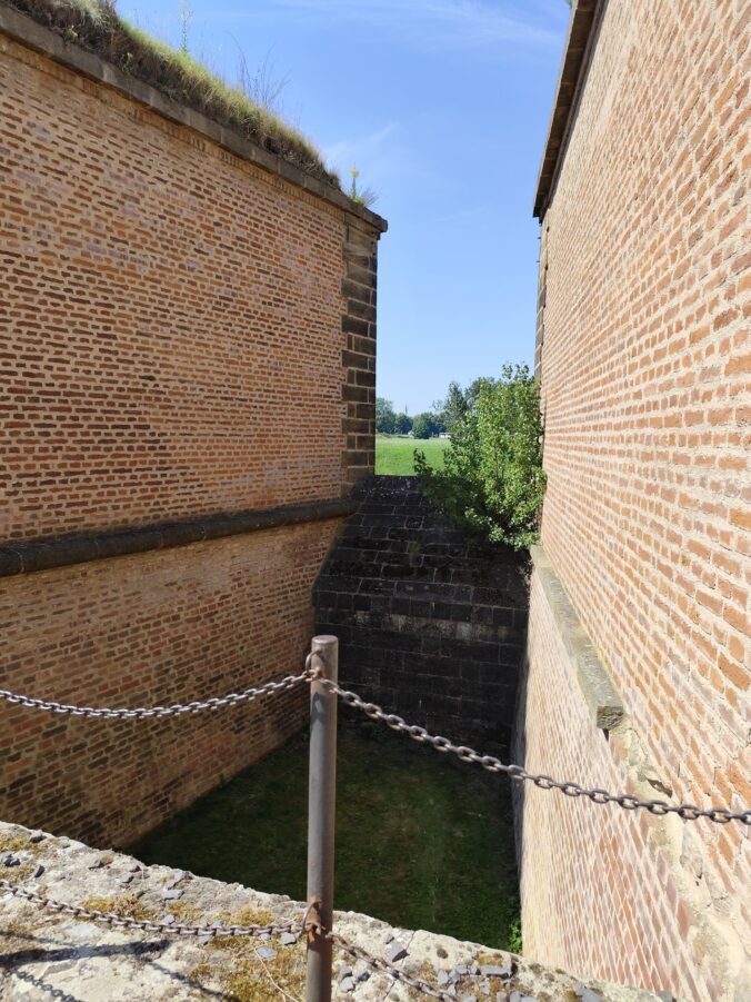 Na tomto mieste sa podaril jediný úspešný útek z Malej pevnosti Terezín.
