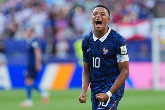 Kylian Mbappé v drese francúzskej futbalovej reprezentácie.