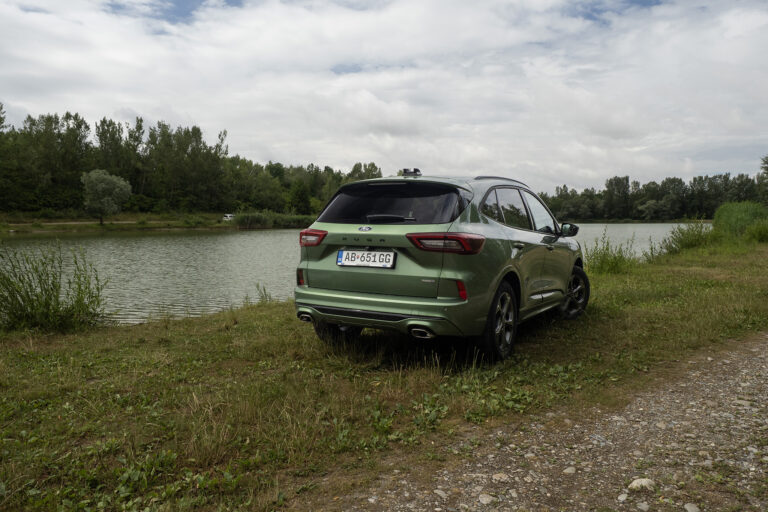 Ford Kuga FHEV AWD