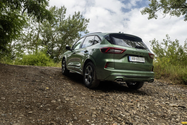 Ford Kuga FHEV AWD