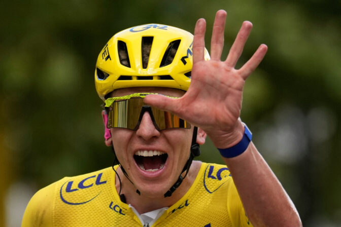 Slovinský cyklista Tadej Pogačar už má na Tour de France päť celkových triumfov.