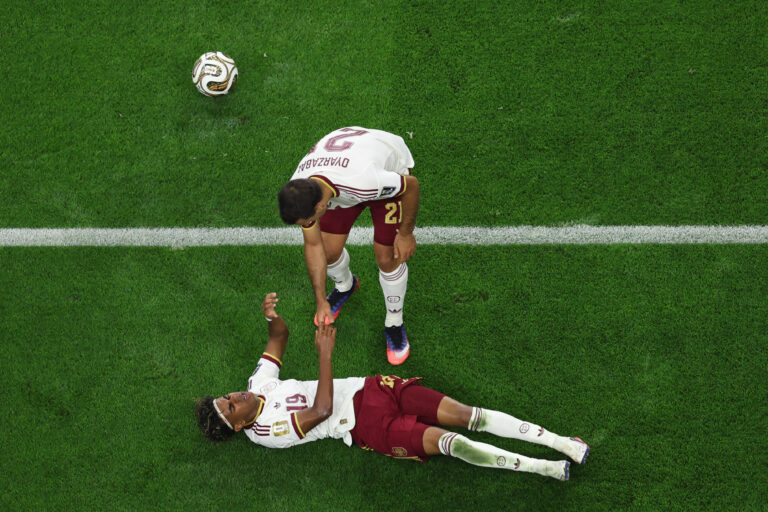 Fotografie zápasu semifinále Francúzsko - Španielsko na MS vo futbale 2026.