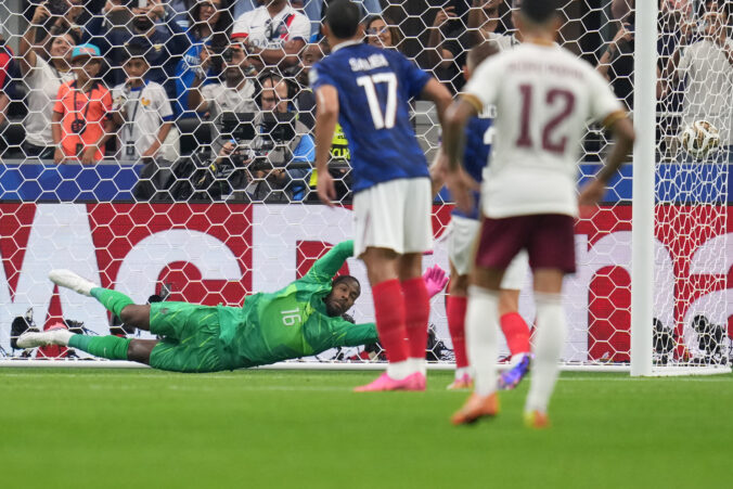 Fotografie zápasu semifinále Francúzsko - Španielsko na MS vo futbale 2026.