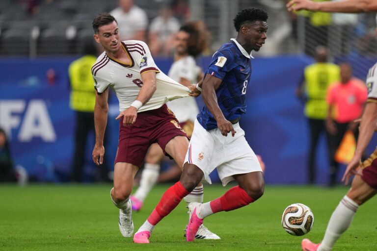 Fotografie zápasu semifinále Francúzsko - Španielsko na MS vo futbale 2026.