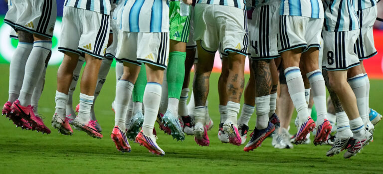 Fotografie zápasu štvrťfinále Argentína - Švajčiarsko na MS vo futbale 2026.