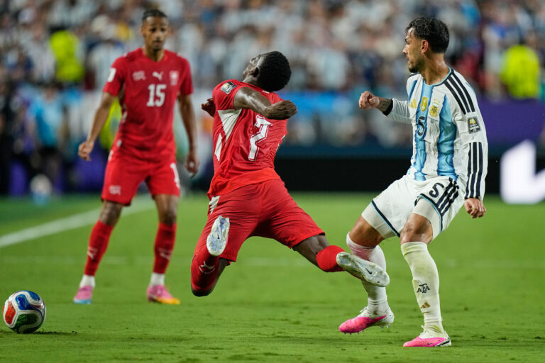 Fotografie zápasu štvrťfinále Argentína - Švajčiarsko na MS vo futbale 2026.