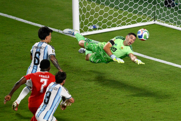 Fotografie zápasu štvrťfinále Argentína - Švajčiarsko na MS vo futbale 2026.