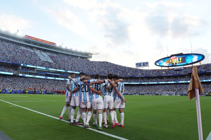 Fotografie zápasu štvrťfinále Argentína - Švajčiarsko na MS vo futbale 2026.
