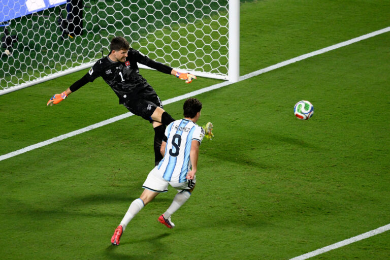 Fotografie zápasu štvrťfinále Argentína - Švajčiarsko na MS vo futbale 2026.
