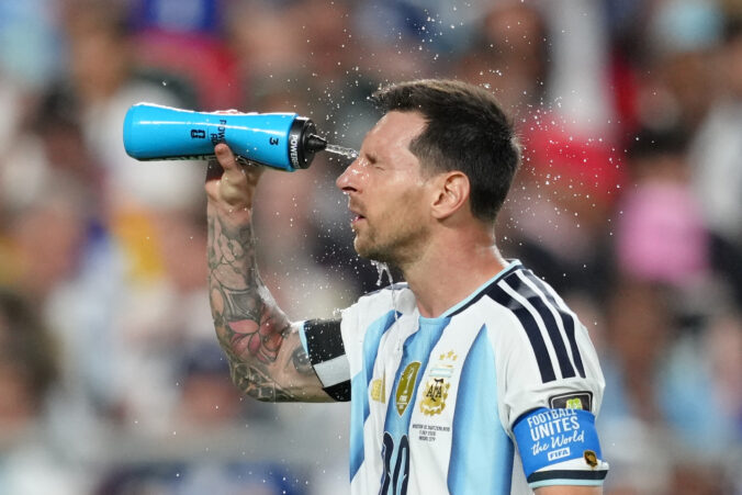 Fotografie zápasu štvrťfinále Argentína - Švajčiarsko na MS vo futbale 2026.