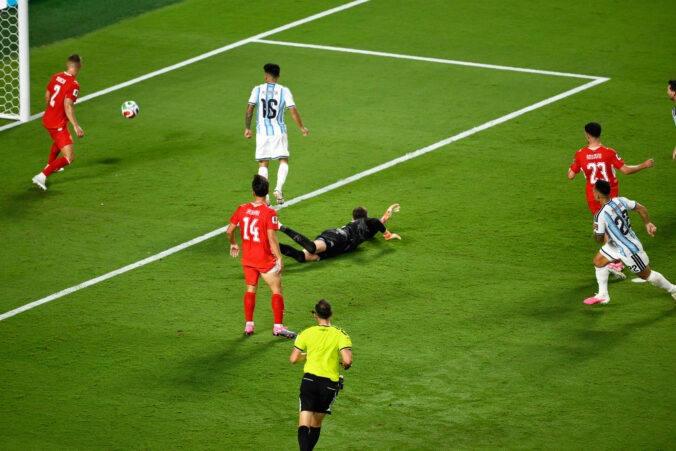 Fotografie zápasu štvrťfinále Argentína - Švajčiarsko na MS vo futbale 2026.