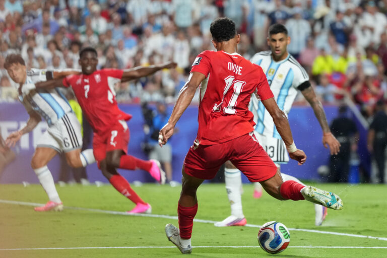 Fotografie zápasu štvrťfinále Argentína - Švajčiarsko na MS vo futbale 2026.