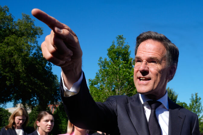 Trump NATO Rutte