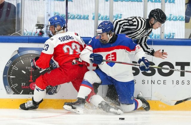 Fantázia! Mladí Slováci v derby tesne zdolali Čechov a na MS v hokeji do 18 rokov postúpili do semifinále