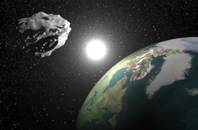 Okolo Zeme preletí asteroid schopný zničiť mesto, bude bližšie než Mesiac (video+foto)