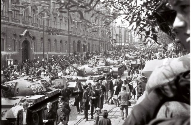 Niektorí ľudia inváziu vojsk Varšavskej zmluvy v auguste 1968 privítali, boli to aj nižší komunistickí pohlavári