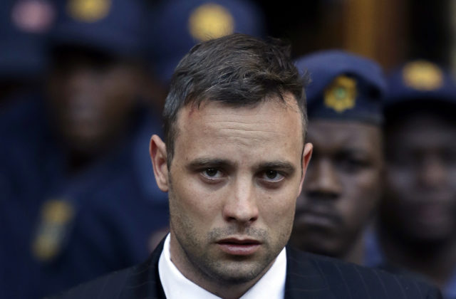 Oscar Pistorius nebude predčasne prepustený z väzenia za zabitie svojej priateľky Reevy Steenkampovej