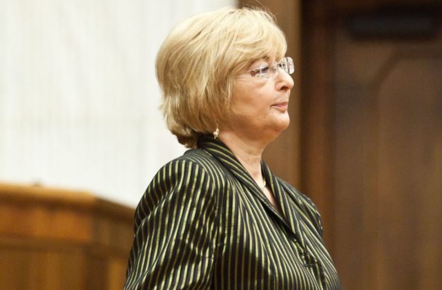 Na súde pokračuje proces s exposlankyňou Smeru Roškovou, z pojednávania sa ospravedlnila