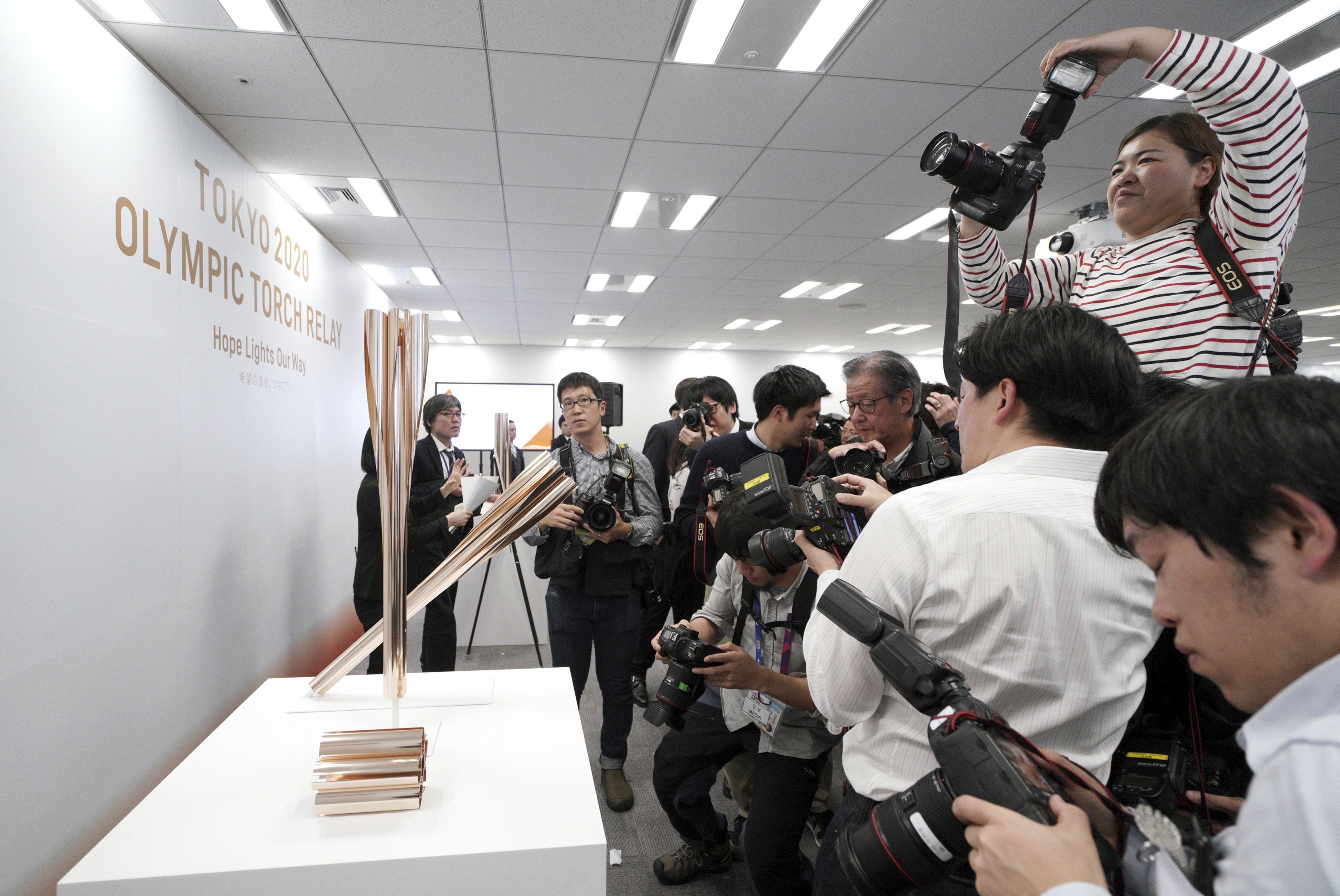 letná olympiáda 2020 Tokio, pochodeň