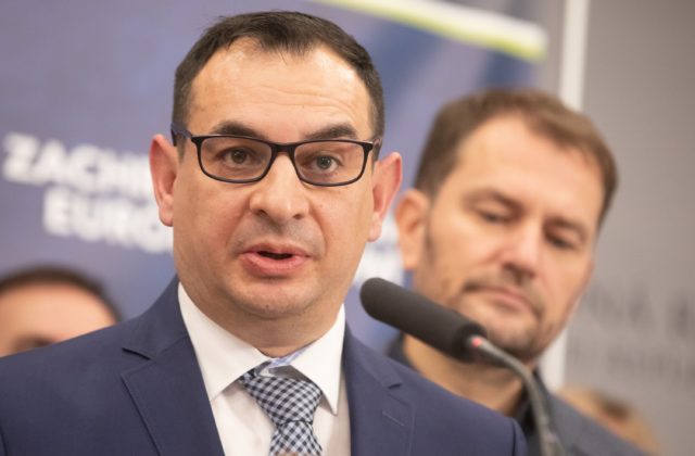 Hnutie Slovensko podáva trestné oznámenie pre šírenie nepravdivých informácií o kupovaní hlasov vo voľbách