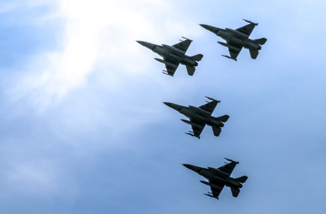 Ukrajina bude potrebovať až 50 stíhačiek F-16, tvrdí poradca ministra obrany a na pomoc vyzýva dvoch spojencov
