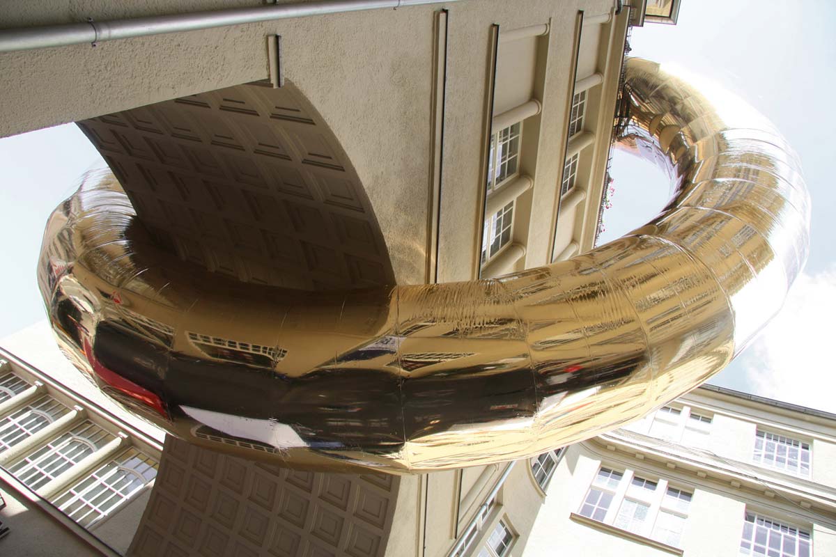 Plastique fantastique _ piercing.jpg