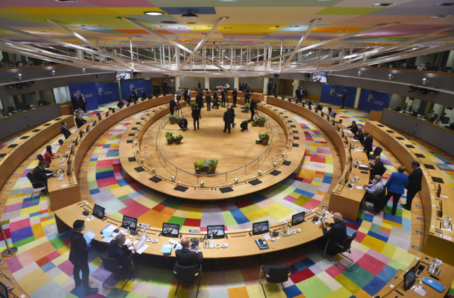 Lídri sa v Bruseli stretli na samite Európskej rady, rokovali o podpore Ukrajiny i energetike