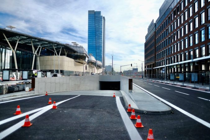 Cesta, bulvár Mlynské Nivy