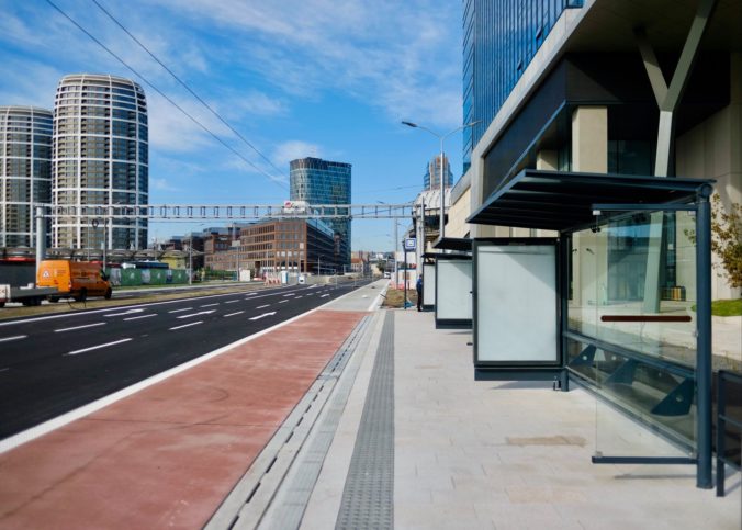 Cesta, bulvár Mlynské Nivy