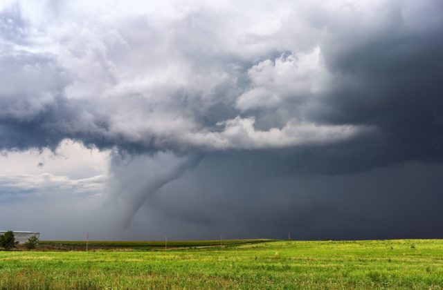 Českí meteorológovia zaznamenali slabé tornádo, potvrdili ho aj dáta z nemeckého radaru