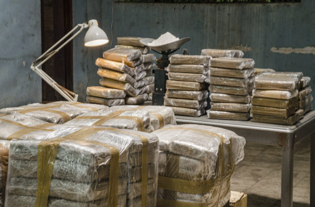 V Rotterdame zhabali kokaín v hodnote 600 miliónov eur, ide o najväčšiu konfiškáciu drog v Holandsku