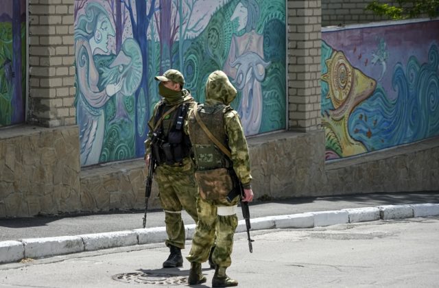Ukrajinské bezpečnostné zložky zatkli dvoch ruských agentov, ktorí plánovali bombové útoky v Kyjeve a Ľvove