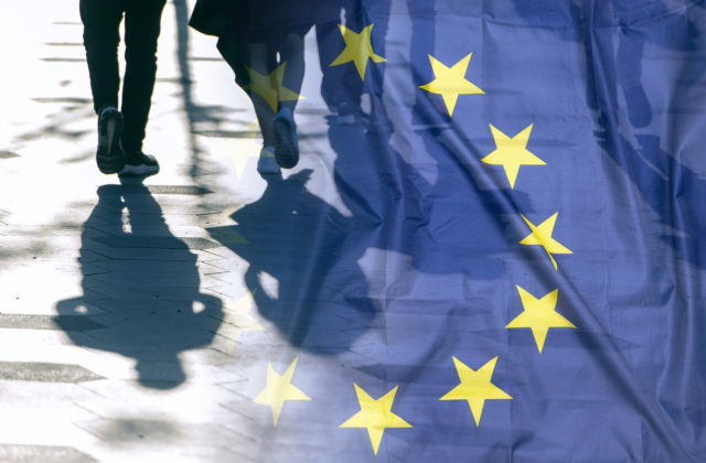 Štáty EÚ sa obrátili na eurokomisiu, žiadajú viac medzinárodných partnerstiev v boji proti nelegálnej migrácii