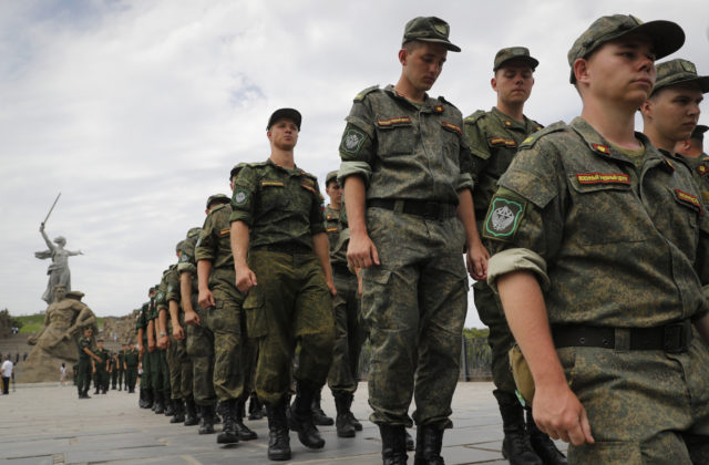 V ruskej armáde sa rozrastá korupcia, tá výrazne podkopáva efektivitu ruských ozbrojených síl