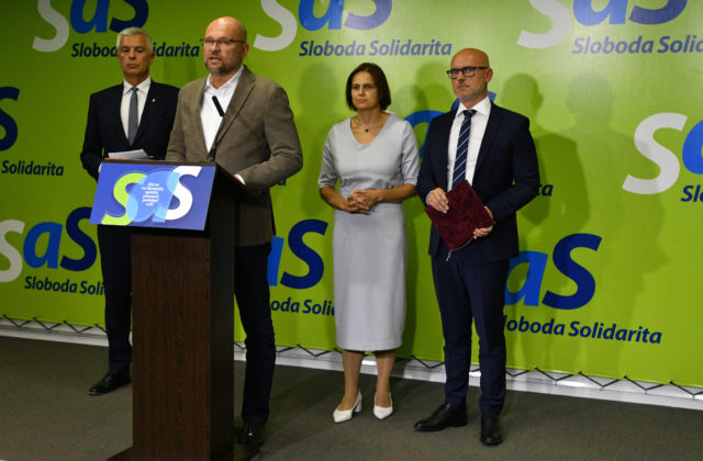 Strana SaS chce diskutovať o úprave Vatikánskych zmlúv, popierajú Slovensko ako sekulárny štát