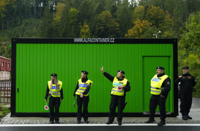 Kontroly na hraniciach Česka so Slovenskom budú už len námatkové, Poľsko sa však rozhodlo inak