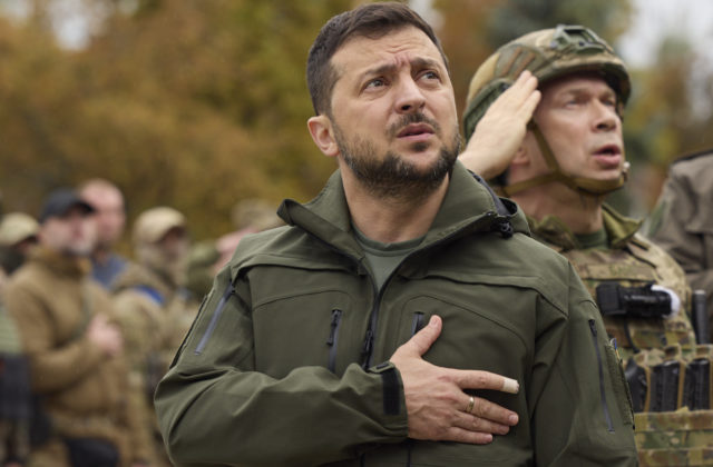 Ukrajinský duchovný sa vyhrážal Zelenskému zatratením, pravoslávneho metropolitu vinia z ospravedlňovania vojny